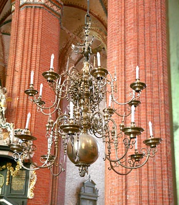 Kronleuchter aus Bronzeguss