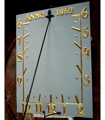 Sonnenuhr aus Gusseisen